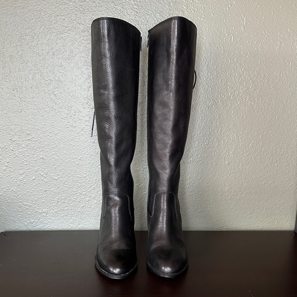 Sofft Boots (7.5) - Picture 2 of 11